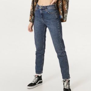 BDG Mom Jean